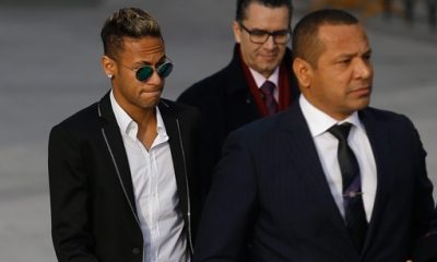 Neymar Mon père est le meilleur conseiller à qui je puisse demander, mais au final, c'est mon choix