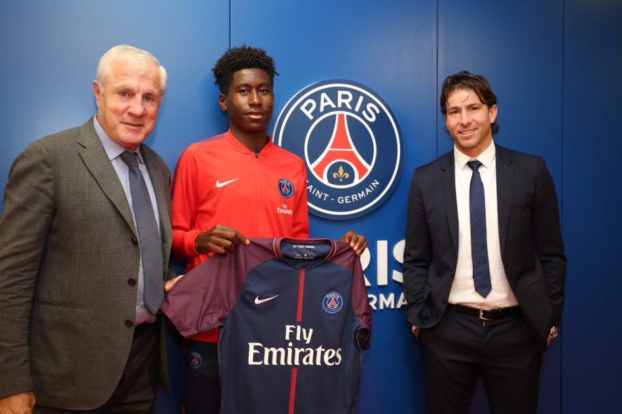 Un grand espoir du PSG va bientôt signer un contrat professionnel de 3 ans selon L'Equipe