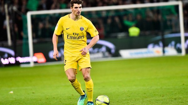 Mercato - Thomas Meunier fait partie des cibles de Valence, annonce SuperDeporte