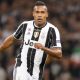 Mercato - Alex Sandro aurait finalement décider de poursuivre à la Juventus, annonce Goal Italia