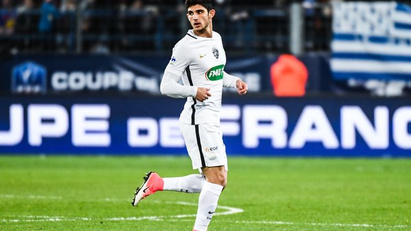 Mercato - Guedes a fait savoir à Valence qu'il a l'intention de revenir, indique Superdeporte