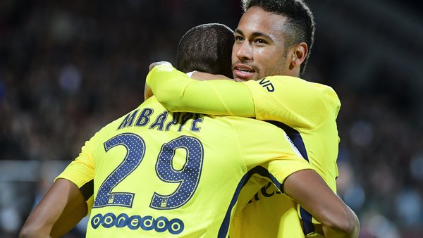 Neymar Le PSG Je continue...Je suis allé là-bas pour un objectif. Mbappé C'est un phénomène