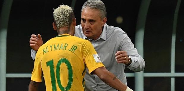 Tite Neymar ne plonge pas, ce sont les autres qui lui marchent dessus