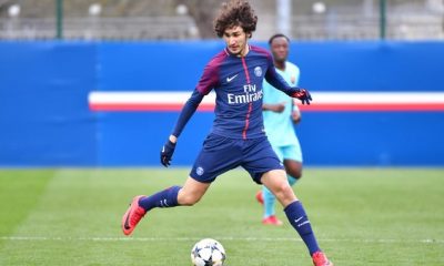 Yacine Adli signe officiellement professionnel au PSG, ainsi que Dina Edimbe