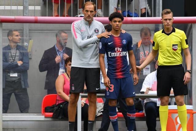 Alex Fressange a signé son premier contrat professionnel au PSG, c'est officiel !