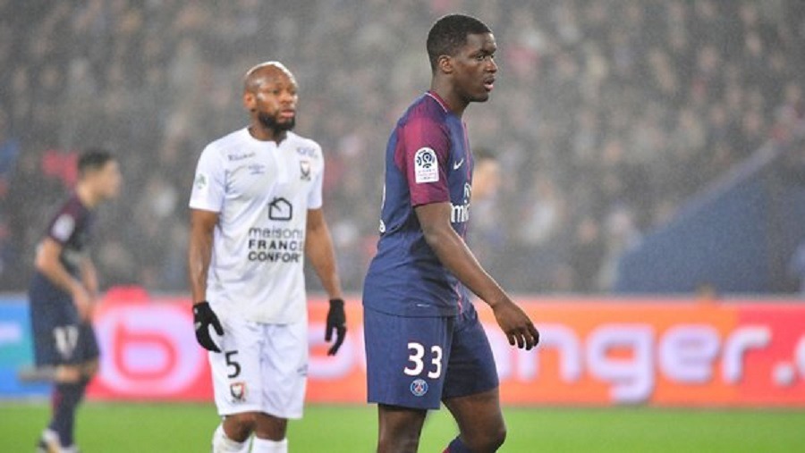 Mercato - L'OM a fait une offre au PSG pour Stanley Nsoki, annonce L'Equipe