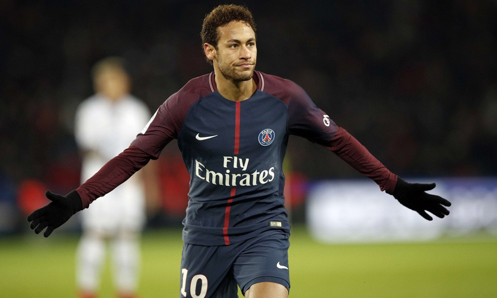 Pour le Real Madrid, seul Neymar pourrait bonifier l'effectif actuel, explique Marca