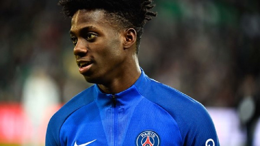 Mercato - Timothy Weah devrait finalement rester au PSG cette saison, selon Téléfoot