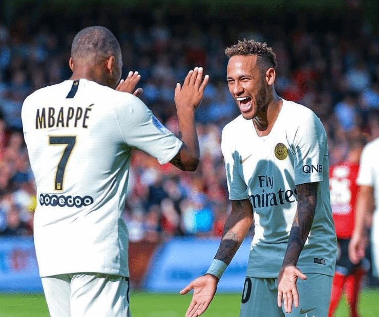 Guingamp/PSG - Neymar salue le "travail d'équipe" et le "crack" Mbappé