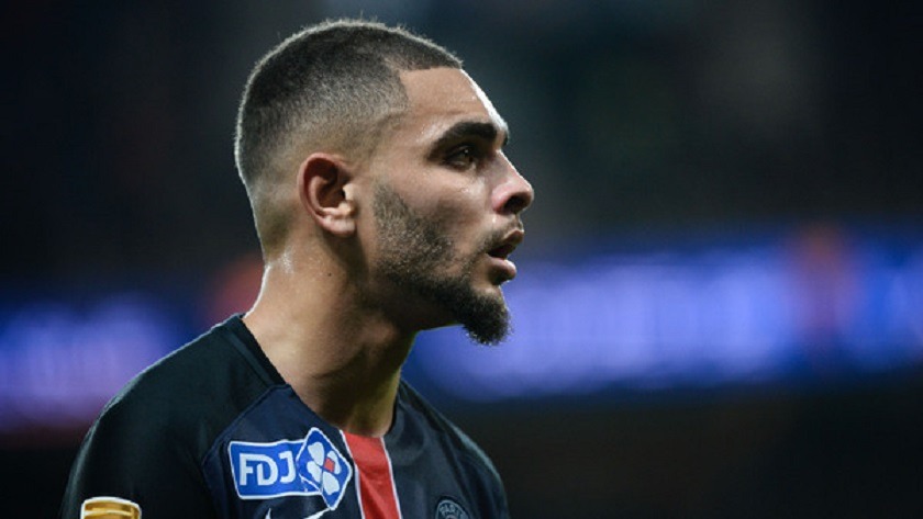 Kurzawa opéré pour soigner une hernie discale lombaire, annonce le PSG avec une indisponibilité imprécise