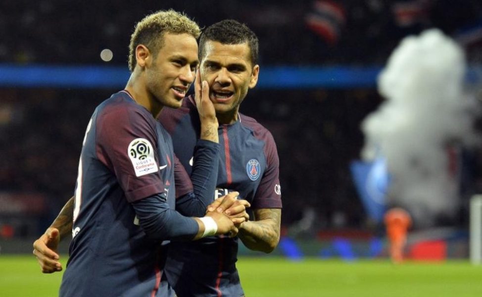 L'anecdote de Neymar sur son numéro 10 et Dani Alves