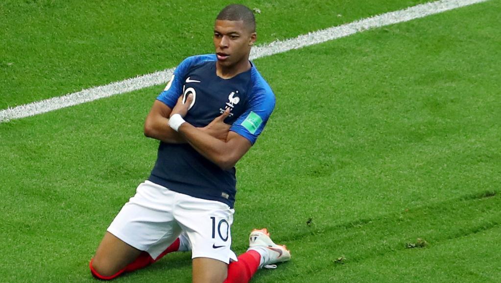 Kylian Mbappé célébration équipe de France