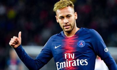 Mercato - Neymar s'amuse des rumeurs lors de son passage à Barcelone 