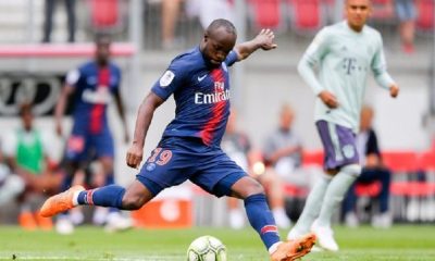 Diarra pense à la retraite à cause de son genou et le PSG voudrait lui proposer une place dans le staff, selon ESPN