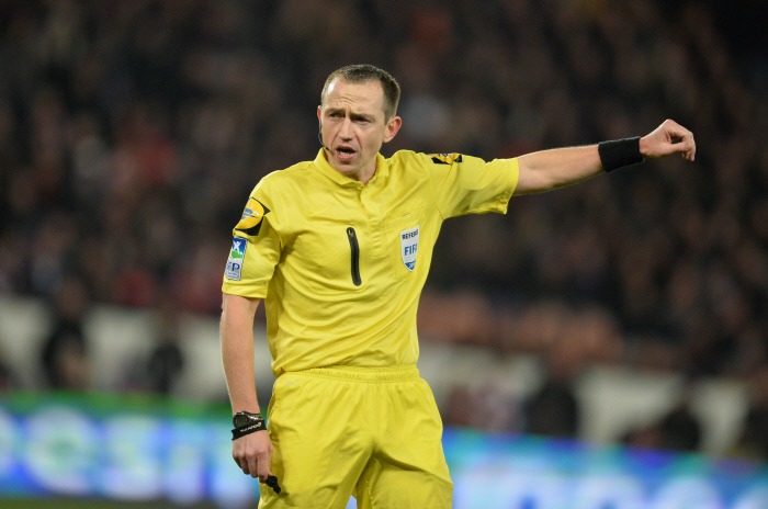 PSG/Bordeaux - L'arbitre de la rencontre a été désigné, beaucoup de jaunes et la moyenne en rouge