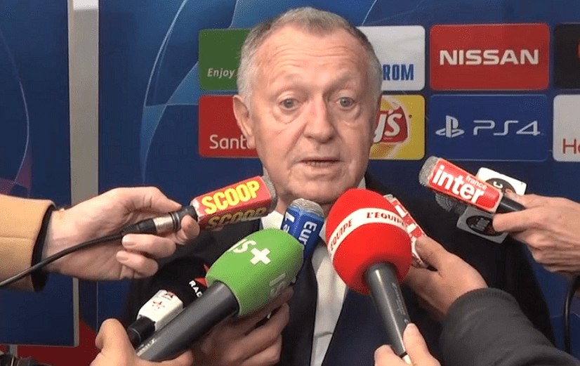 Aulas annonce qu'il serait "fier" de vendre un joueur au PSG, sans oublier de s'en plaindre