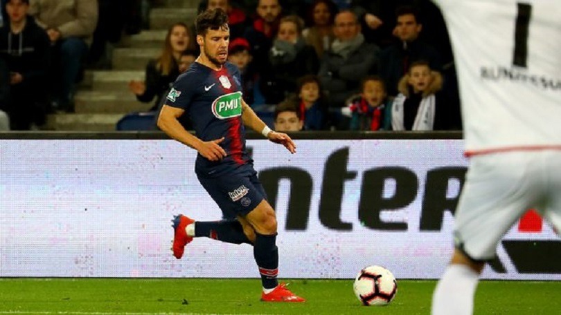 Le Parisien évoque le retour en forme de Bernat et son intégration au PSG, avec un "rêve" de retrouver la sélection