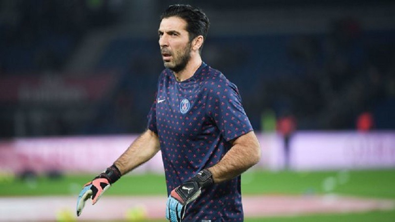 Buffon entre une prolongation de contrat et sa fin de carrière pour retourner à Turin comme dirigeant, selon Sport Mediaset