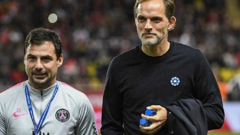 Le VfB Stuttgart intéressé par un Löw, adjoint de Tuchel, d'après le Stuttgarter Nachrichten