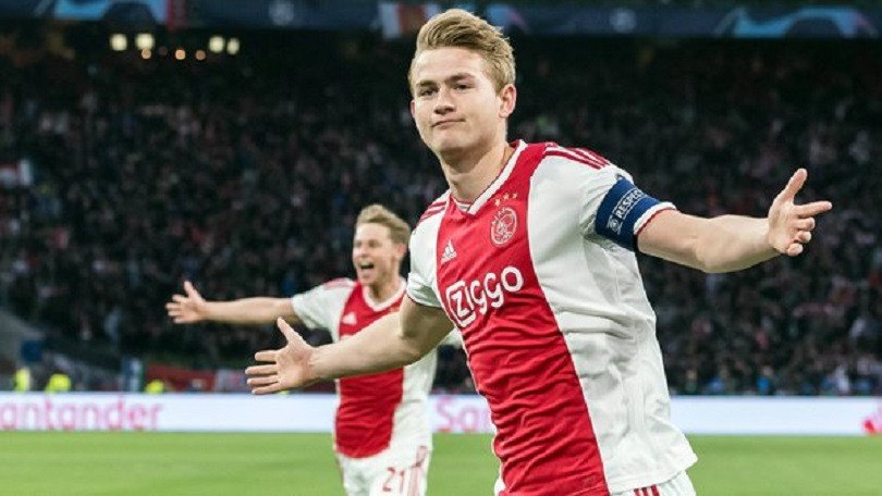 Mercato - Le PSG a bloqué le dossier De Ligt à cause des demandes du joueur, affirme RMC Sport