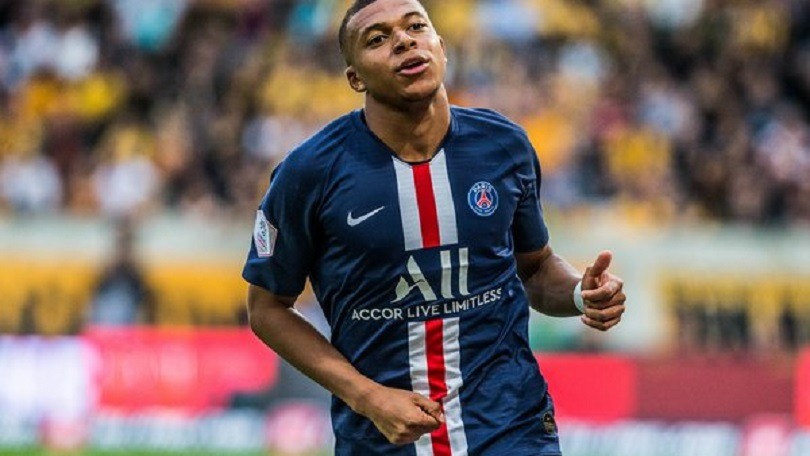 La belle histoire de Baba, le jeune fan qui va rencontrer Mbappé