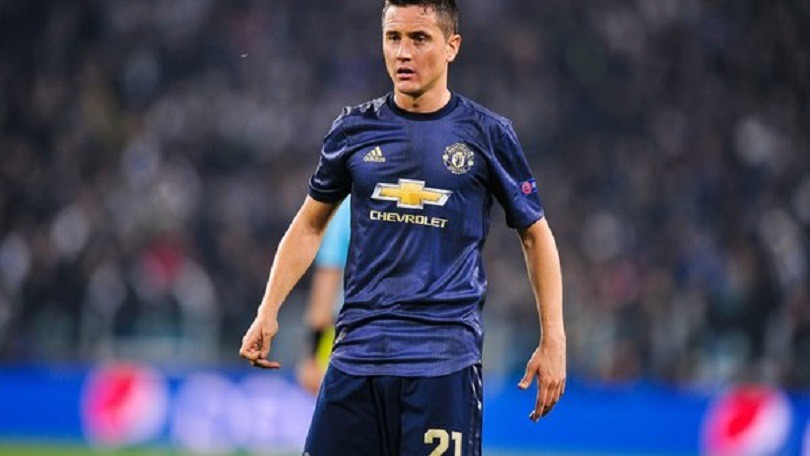 Le maillot d'Herrera au PSG a été brièvement disponible dans la boutique du club, on connaît donc son numéro