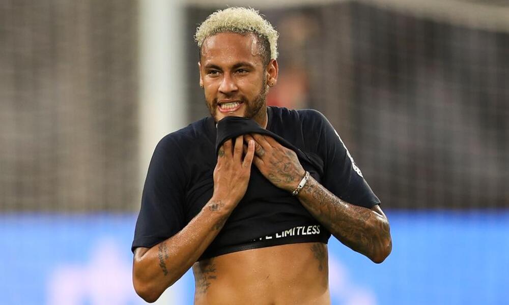 Le PSG? "Mais ce sont eux qui sont en position de Force" dans le dossier Neymar, indique Favard