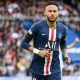 Le PSG et Neymar attendent pour relancer la discussion pour une prolongation de contrat, assure L'Equipe