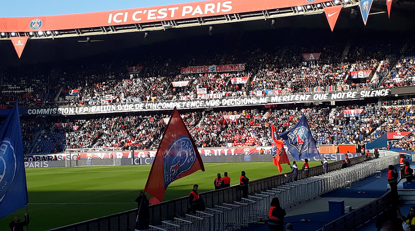 Le naming du Parc des Princes va avec un agrandissement et attendra au moins 2024, explique Le Parisien