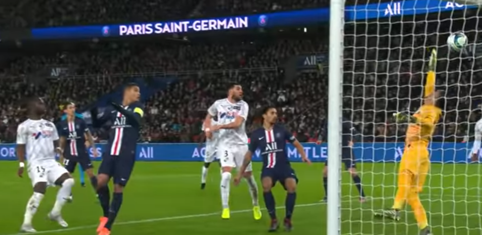 Keylor Navas dans le top 10 des arrêts de la mi-saison de Ligue 1 2019-2020