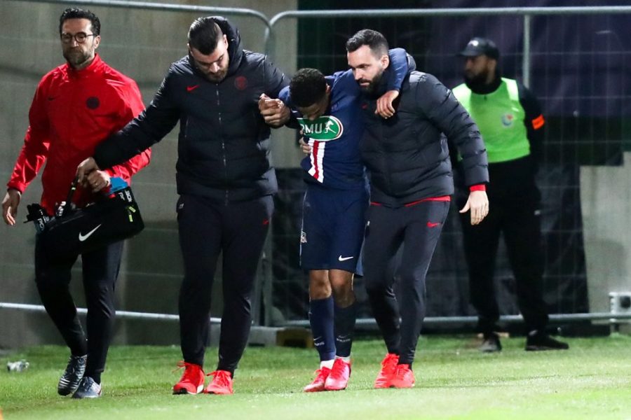 Blessure de Dagba, "crainte d'une entorse du ligament interne" indique RMC Sport