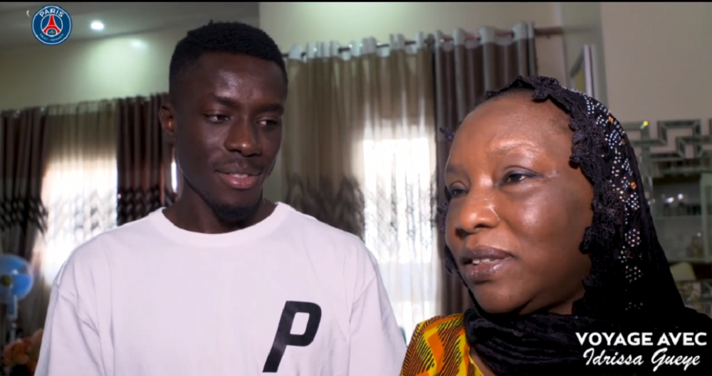 Voyage avec Idrissa Gueye, le documentaire du PSG sur son joueur pour apprendre le connaître