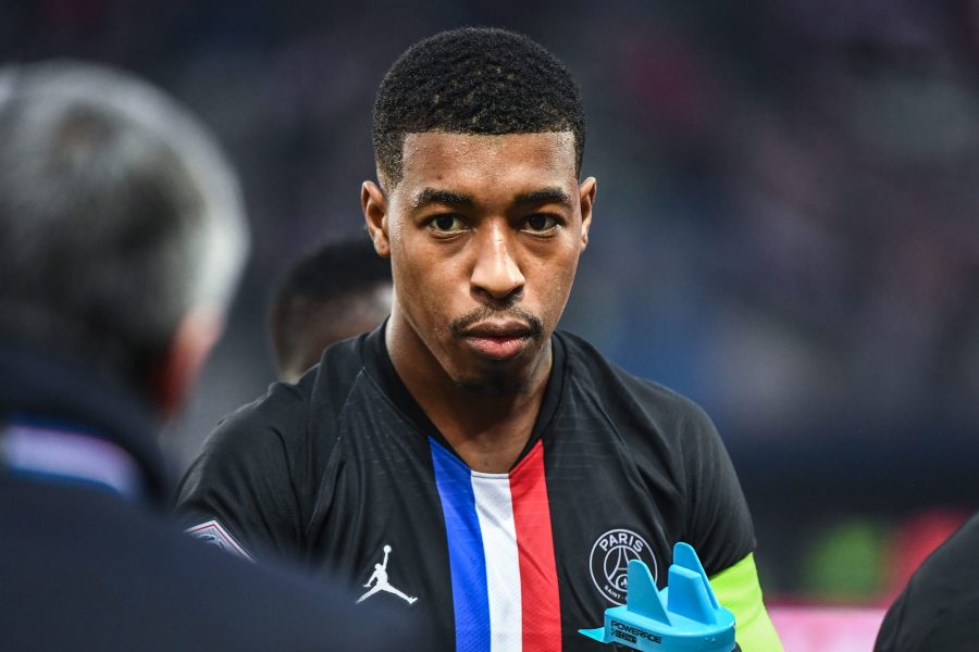 Kimpembe affiche son tibia pour le moins endommagé après le tacle de Chotard