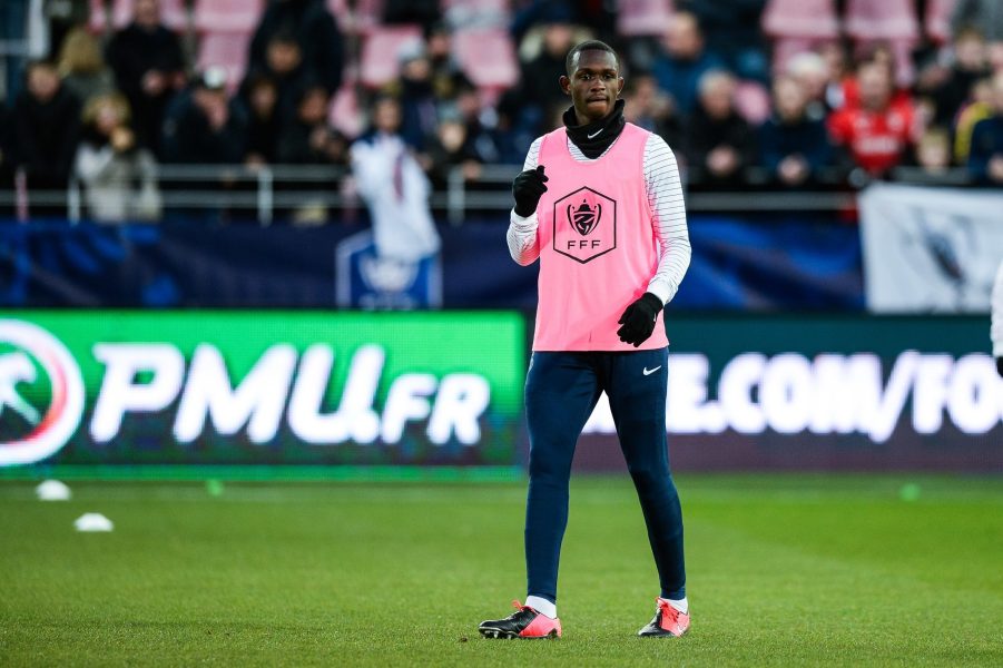 Le PSG continue de travailler à la signature de Kouassi, Leipzig reste "confiant" selon L'Equipe