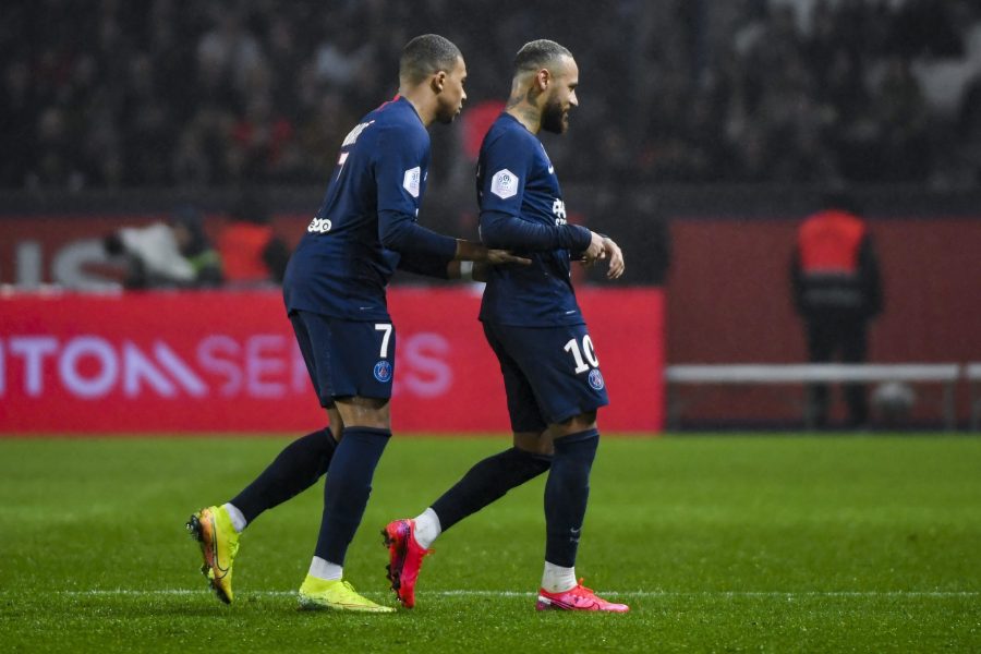 La statistique de Canal+ sur la baisse en efforts défensifs de Mbappé et Neymar