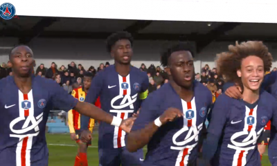 Revivez les dernières semaines au plus près de l'équipe et du staff U19 du PSG