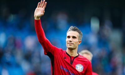 Van Persie aimerait que Manchester United recrute Cavani