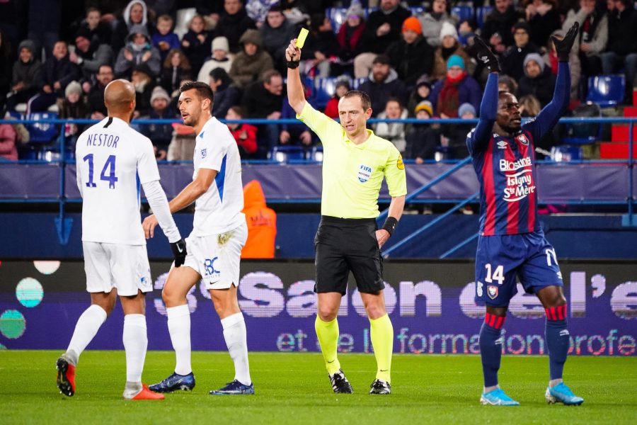 OL/PSG - Les statistiques de l'arbitre : énormément de jaunes