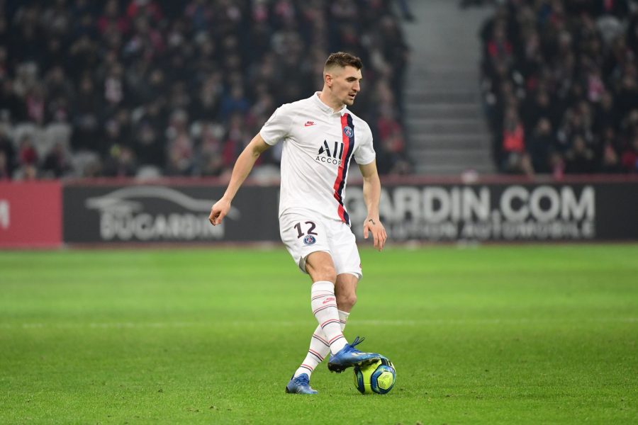 Meunier fait son propre profil et souligne "Mon objectif principal c'est toujours de rester à Paris"