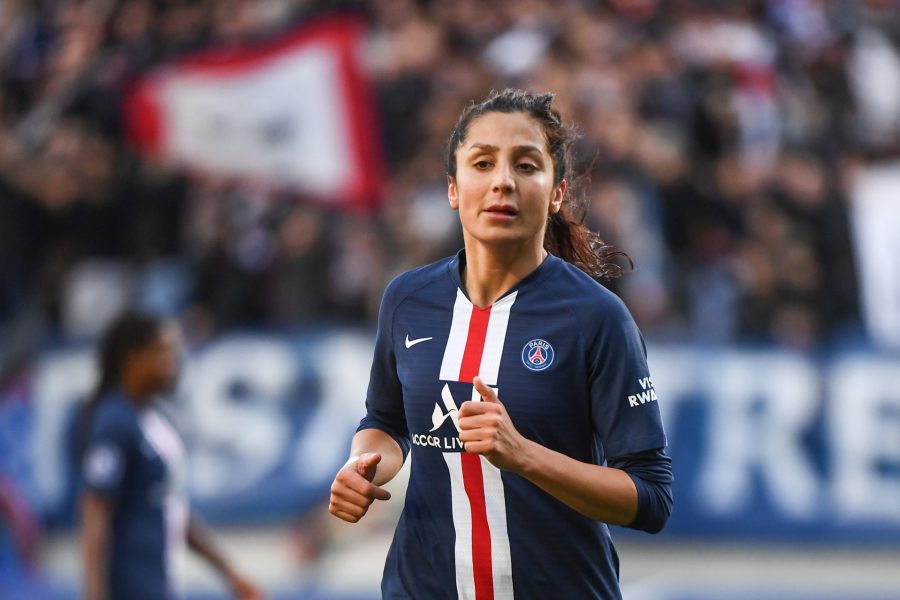 Nadia Nadim se dit prête à mettre sa "blouse blanche" et à aider