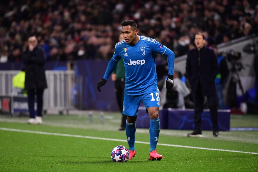 Mercato - La Juventus pourrait placer Alex Sandro dans l'échange pour Icardi