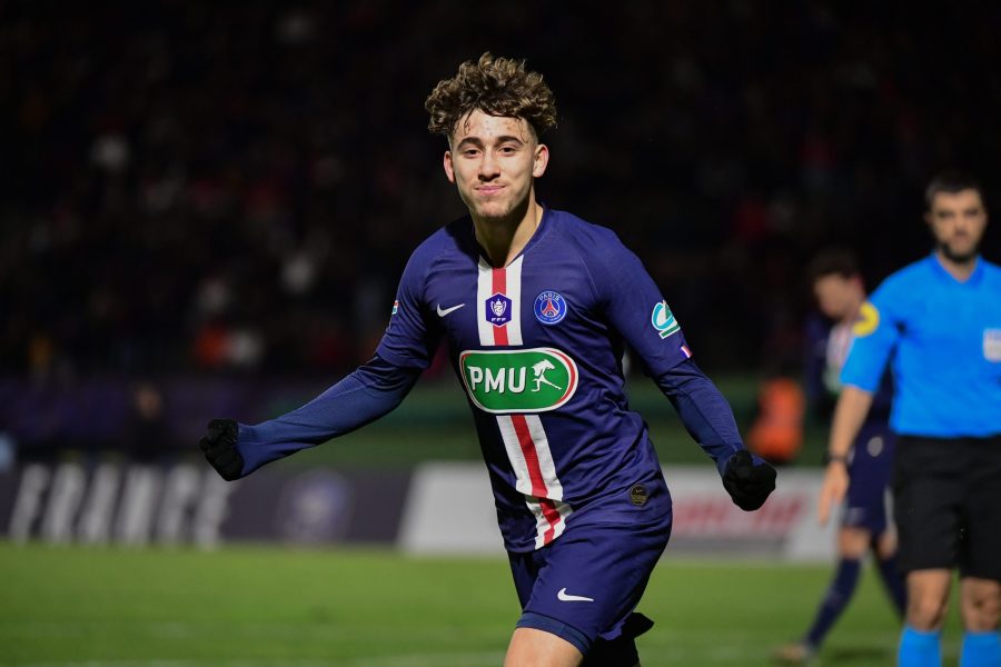 Aouchiche, les supporters du PSG espèrent qu'il va signer son premier contrat professionnel à Paris