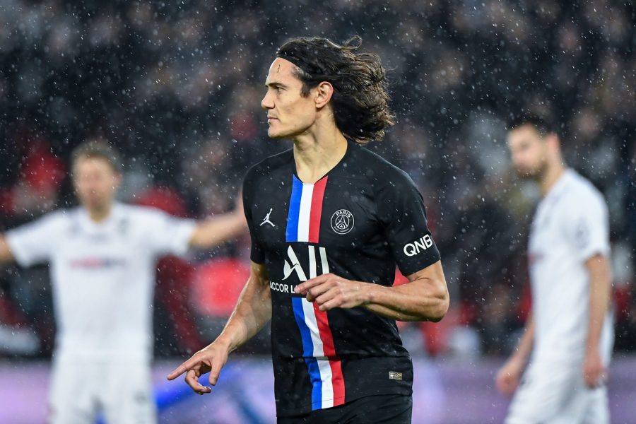 La mère de Cavani annonce qu'il a "une préférence pour l'Espagne" pour son avenir