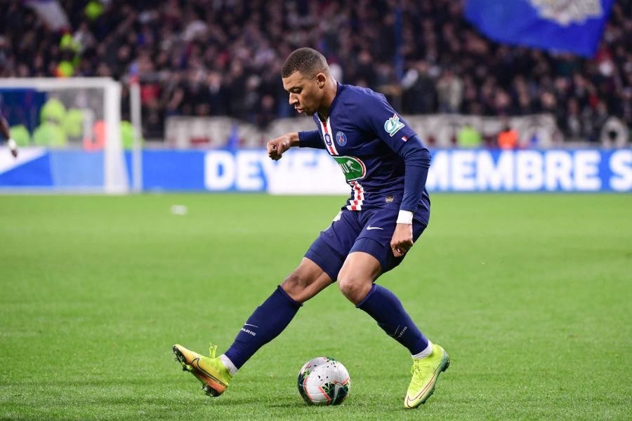 Mbappé évoque ses idoles et son aide pour les jeunes défavorisés