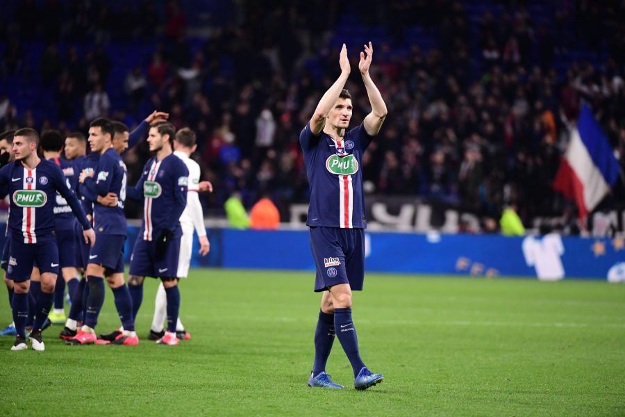 Meunier assure qu'il "discute" avec le PSG, se confie à propos de son parcours