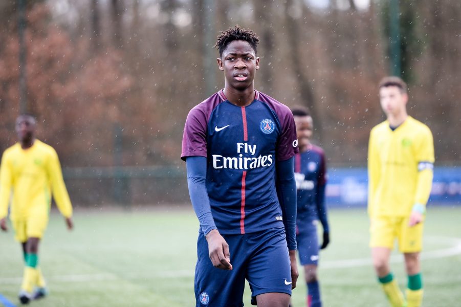 Mercato - Bitshiabu va signer au PSG "dans les prochains jours", confirme Goal  