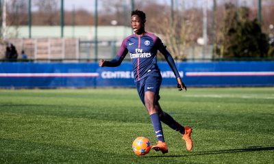 Officiel - Bitshiabu a signé son contrat aspirant au PSG