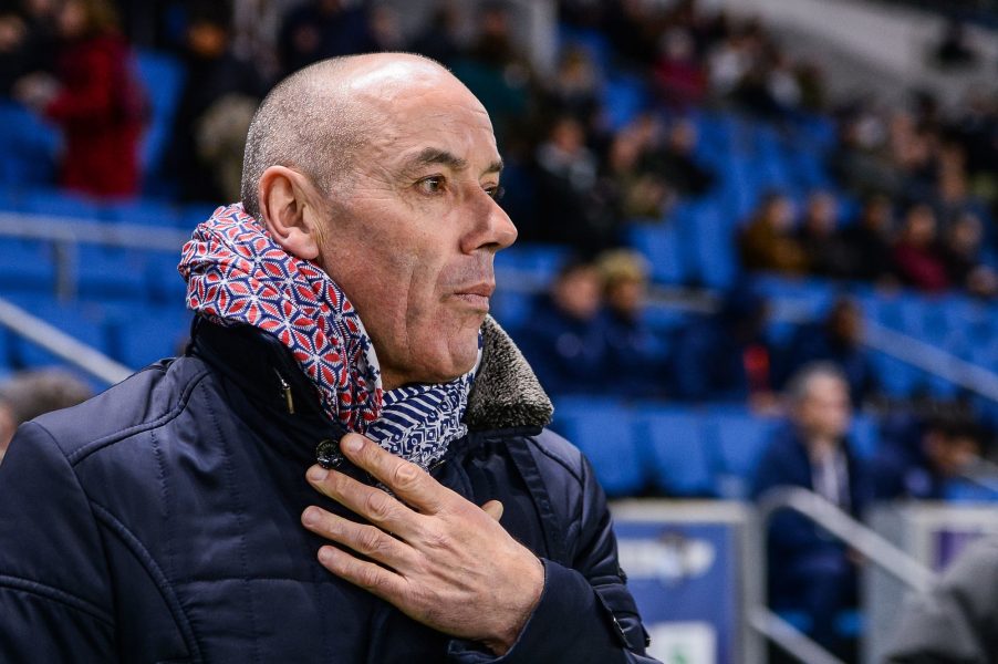 Le Guen est heureux d'affronter le PSG, mais regrette les départs de Cavani et Meunier