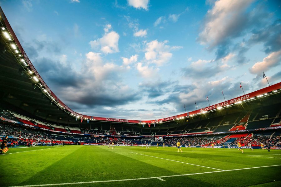 La décision pour l'augmentation de la limite des 5 000 personnes dans un stade sera prise fin juillet