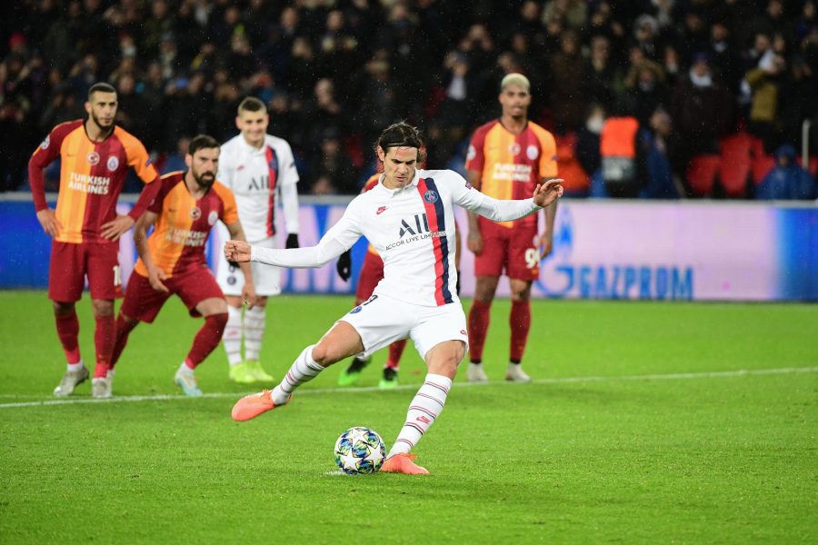 Cavani répond à la polémique autour des 50 ans du PSG et évoque son avenir